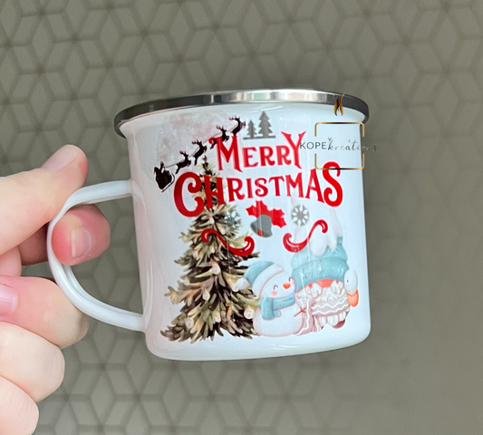 Children’s Christmas mug.